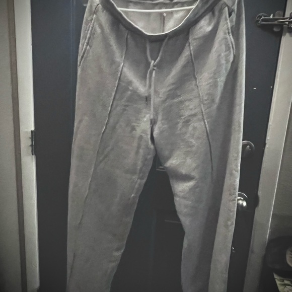Thick Gray Sweatpants with Center Seam Women’s Size Medium Long - Picture 5 of 11